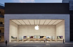 Apple凭实力达成市值3兆美元！苹果会成为你的基本持股之一吗？