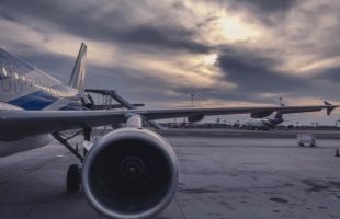 中國飛機租賃 (01848.HK)向迪拜航空航天出售17架連租約飛機